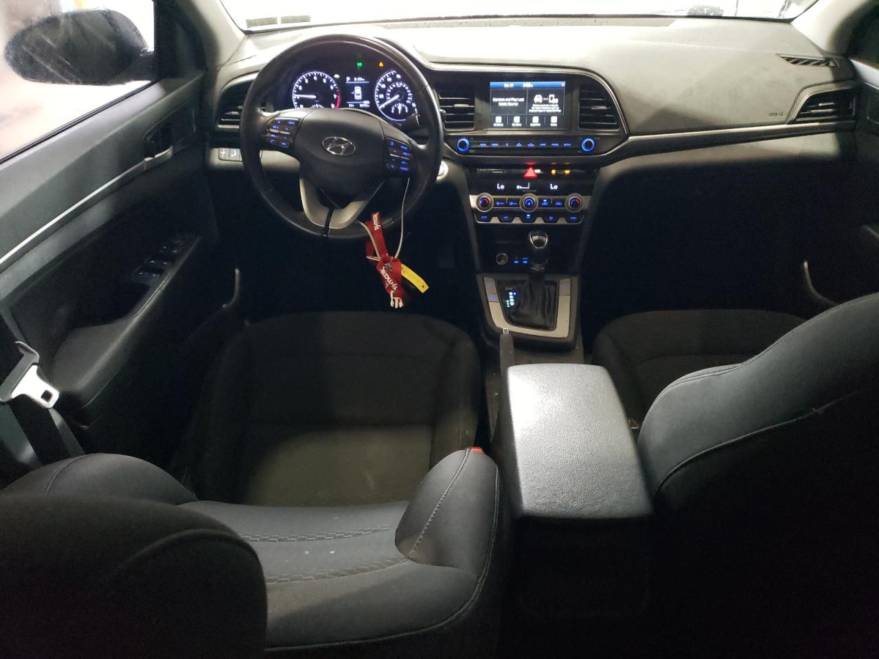 HYUNDAI ELANTRA SEL