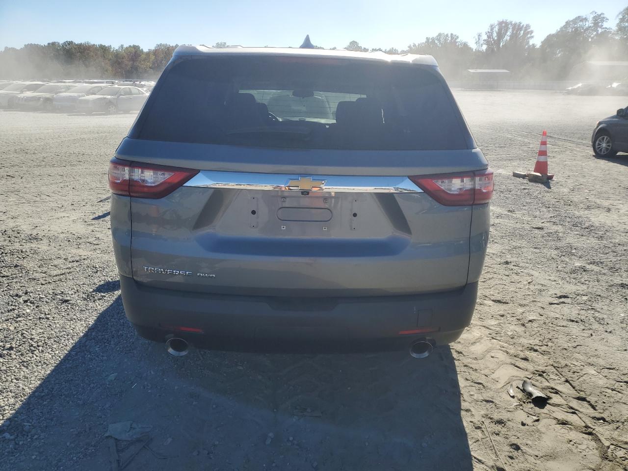 CHEVROLET TRAVERSE LS