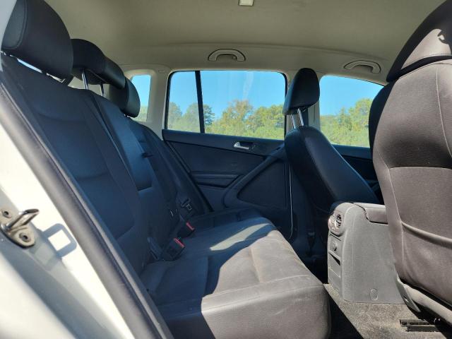 2017 VOLKSWAGEN TIGUAN S - WVGAV7AX8HK024164