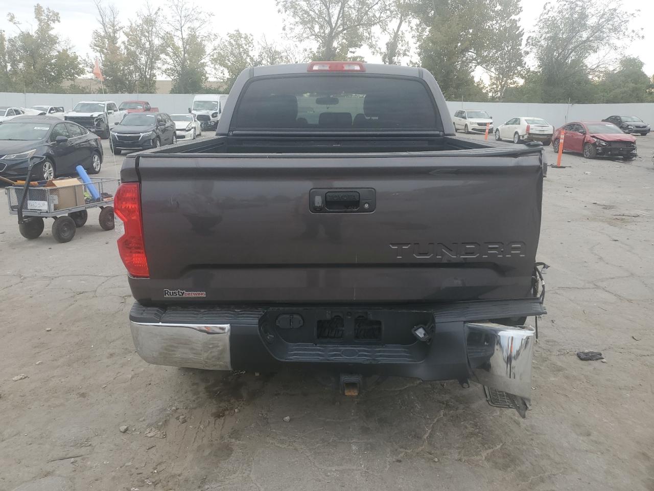 TOYOTA TUNDRA CREWMAX LIMITED