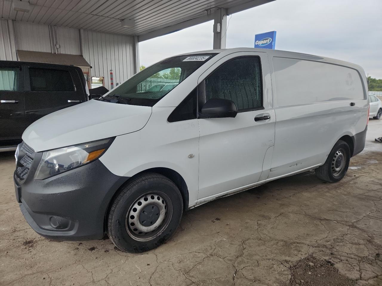 MERCEDES-BENZ METRIS