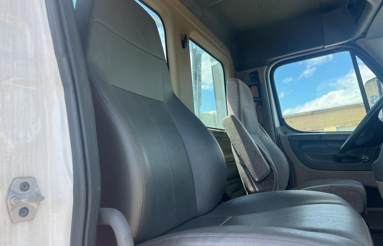 Lot #3260507274 2014 FREIGHTLINER CASCADIA 1