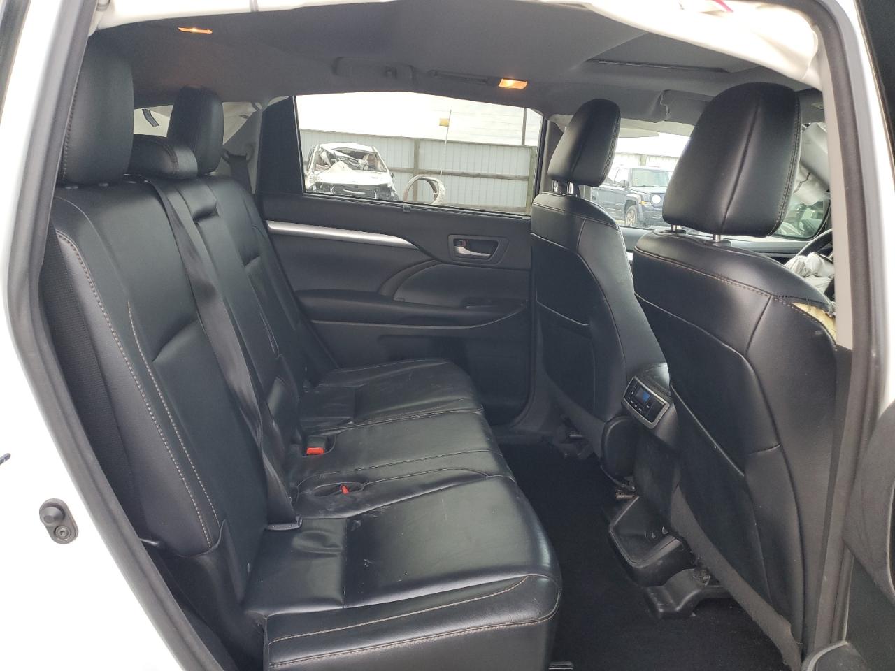 TOYOTA HIGHLANDER XLE