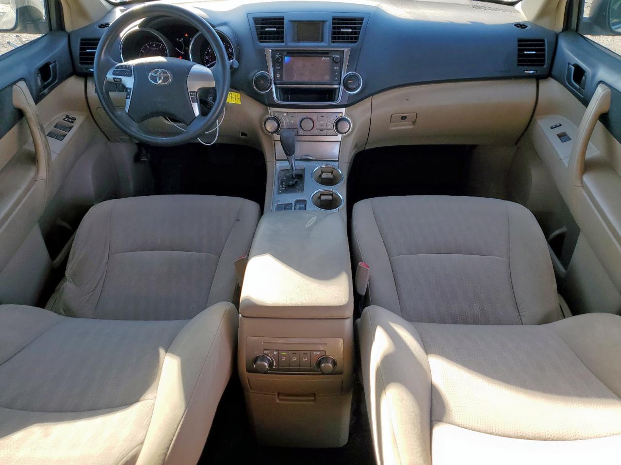 TOYOTA HIGHLANDER BASE