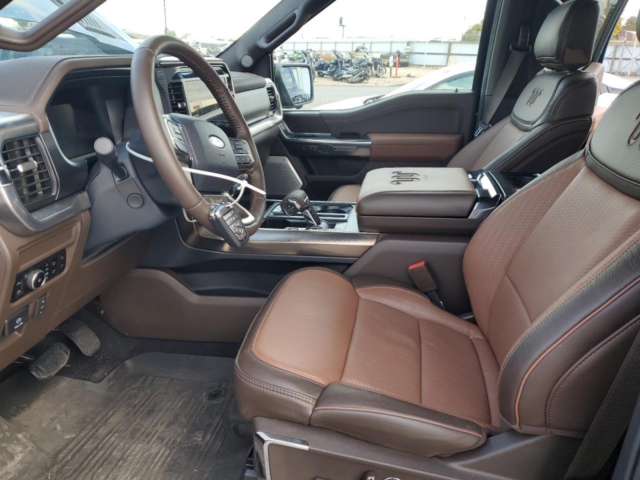 FORD F-150 KING RANCH