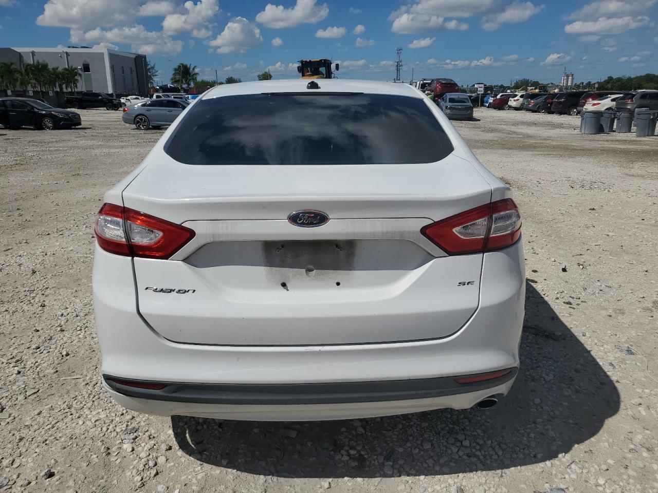 FORD FUSION SE