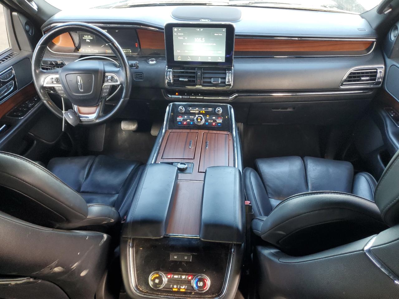 LINCOLN NAVIGATOR RESERVE