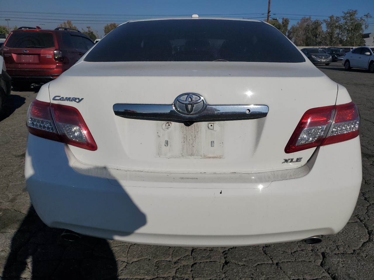 TOYOTA CAMRY SE