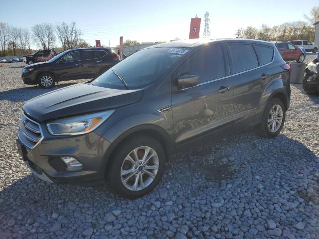 Global Auto Auctions: 2019 FORD ESCAPE SE