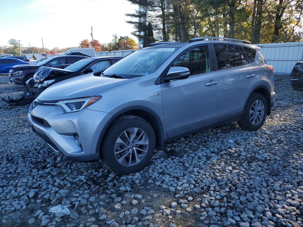 TOYOTA RAV4 LE