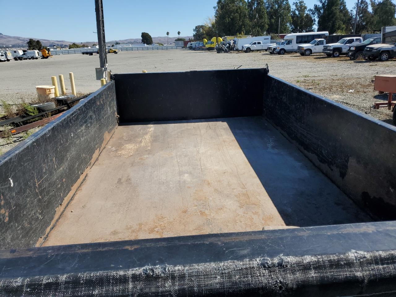 Lot #3271997354 2016 PJ TRAILER DUMP TRAIL