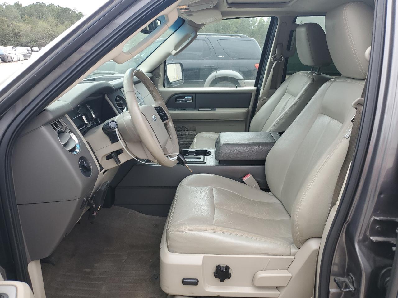 FORD EXPEDITION EL XLT