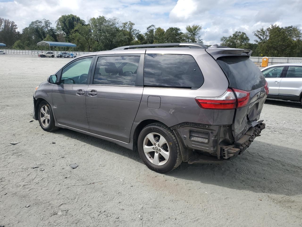 Lot #3286584144 2020 TOYOTA SIENNA LE