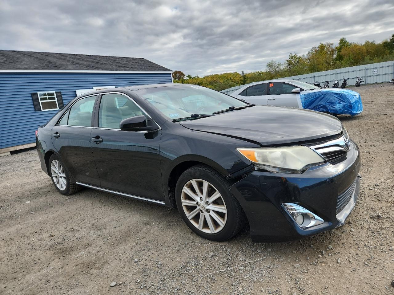 TOYOTA CAMRY SE