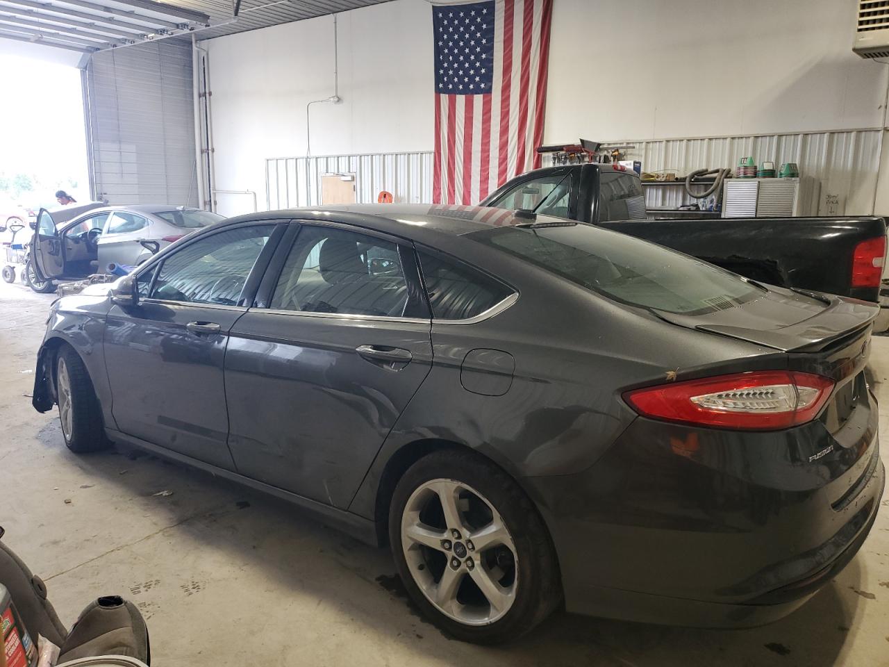 FORD FUSION SE