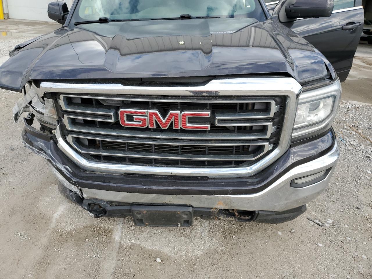 GMC SIERRA K1500 SLE