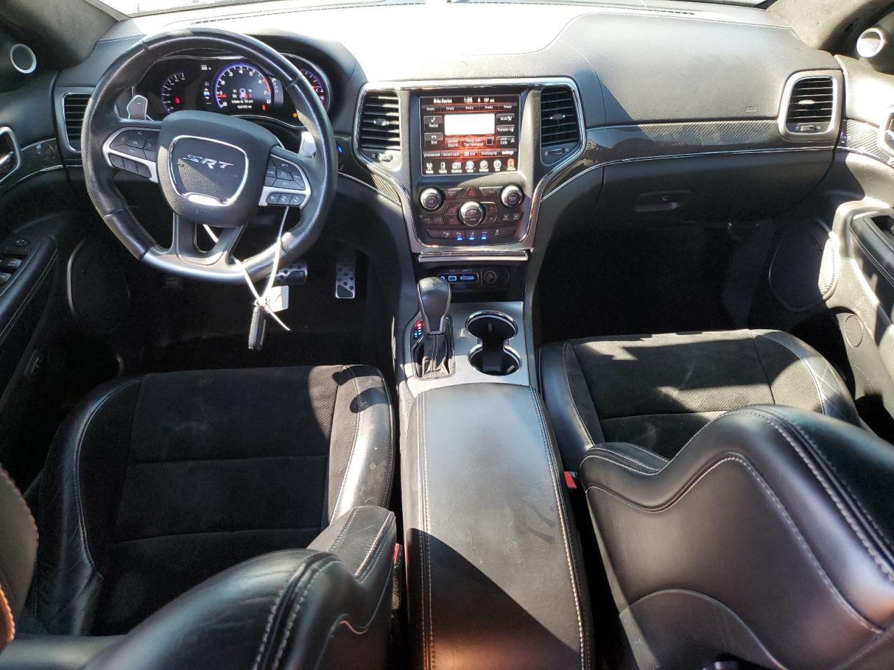 JEEP GRAND CHEROKEE SRT-8