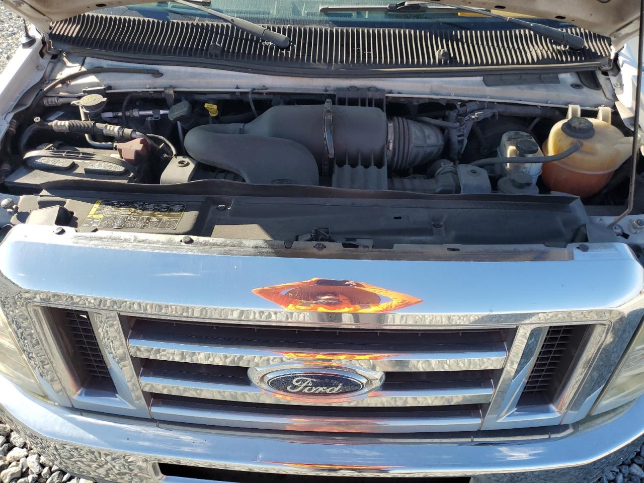 FORD ECONOLINE E250 VAN