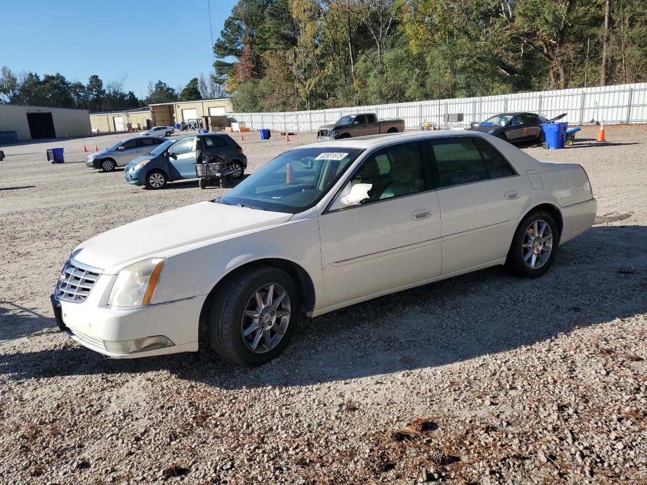 CADILLAC DTS LUXURY COLLECTION