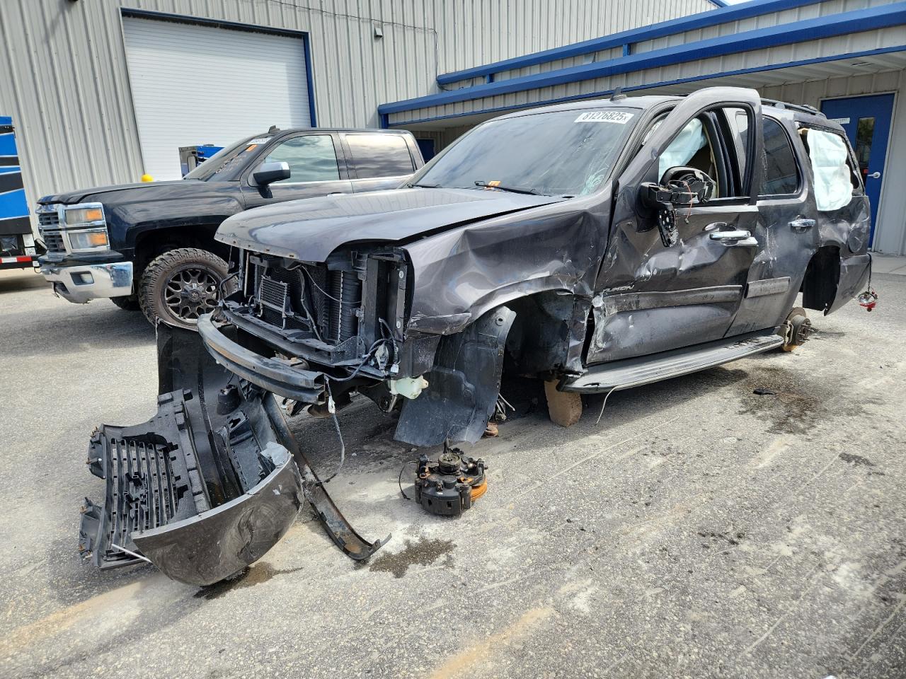 GMC YUKON SLT