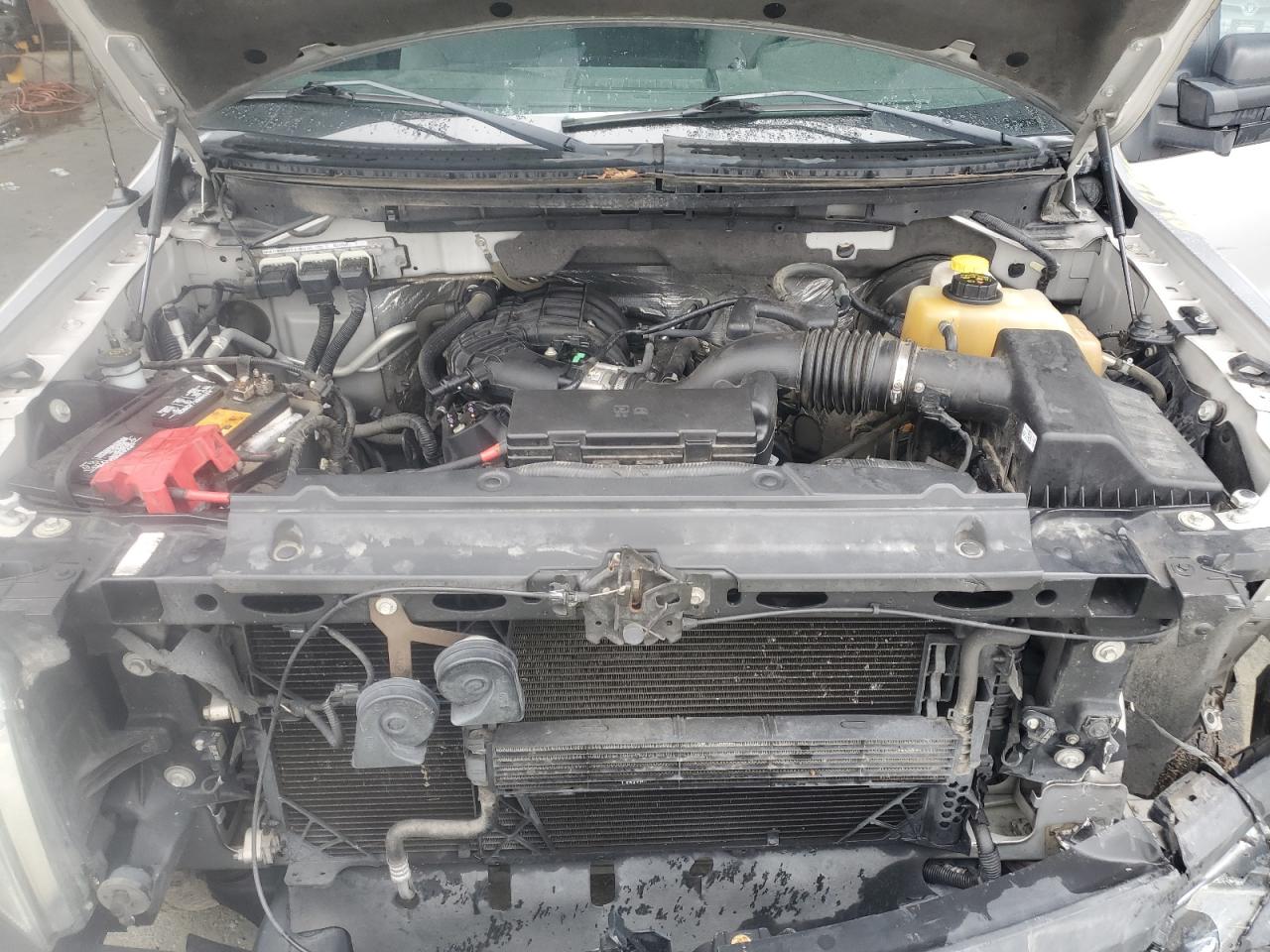 FORD F-150 SUPER CAB