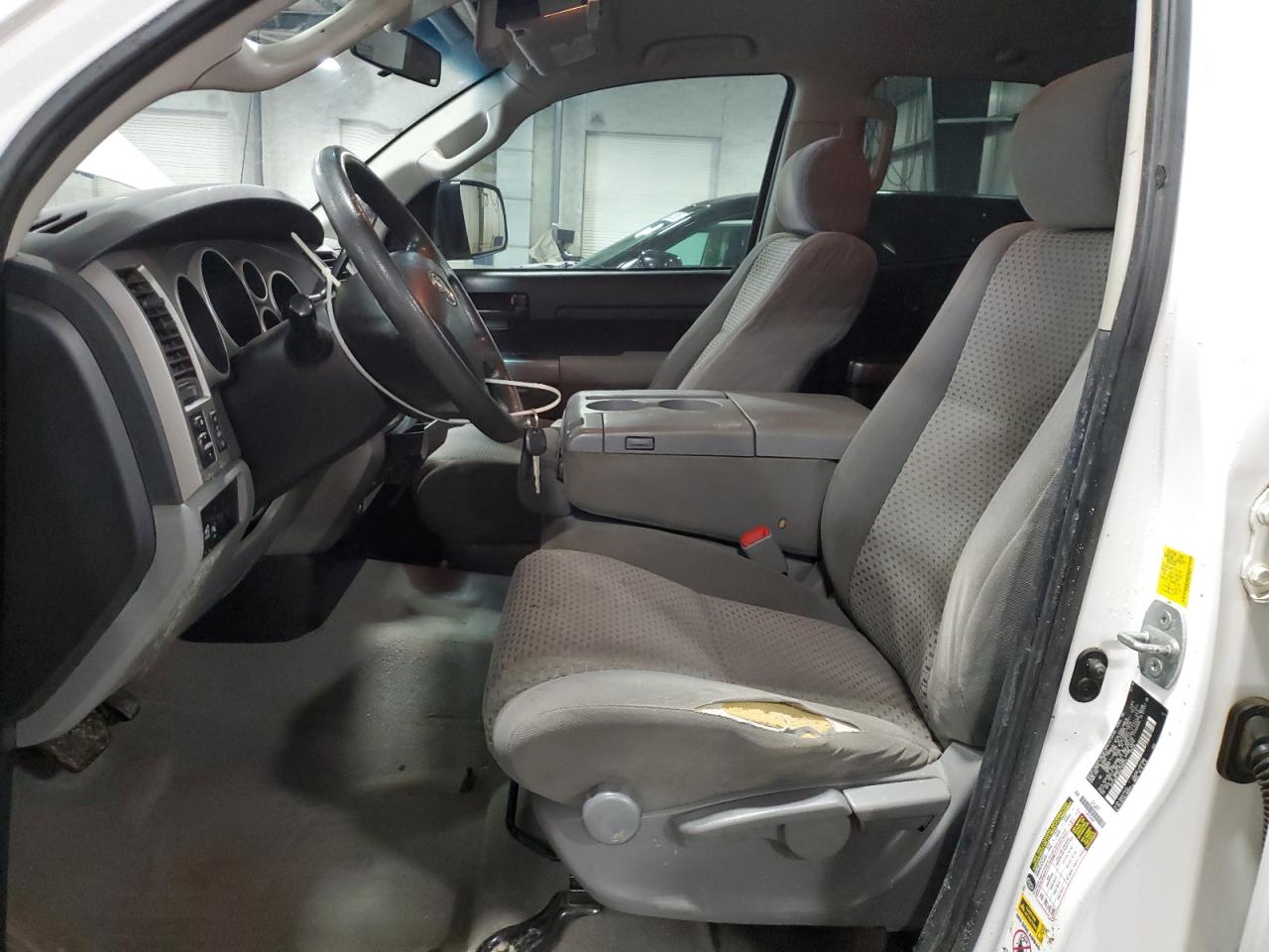 TOYOTA TUNDRA DOUBLE CAB SR5