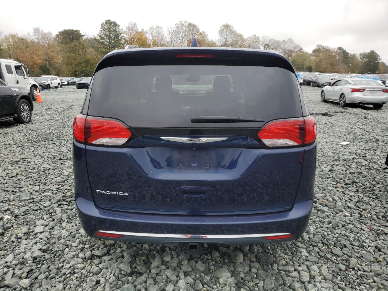 CHRYSLER PACIFICA TOURING L