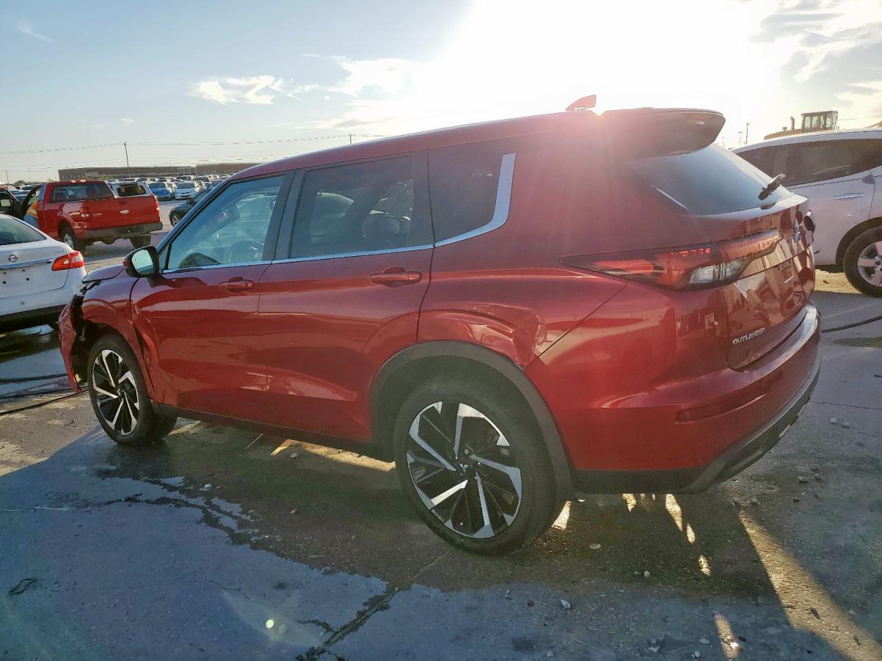 MITSUBISHI OUTLANDER ES