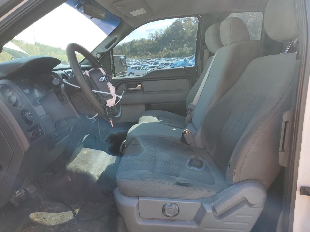 FORD F-150 SUPER CAB