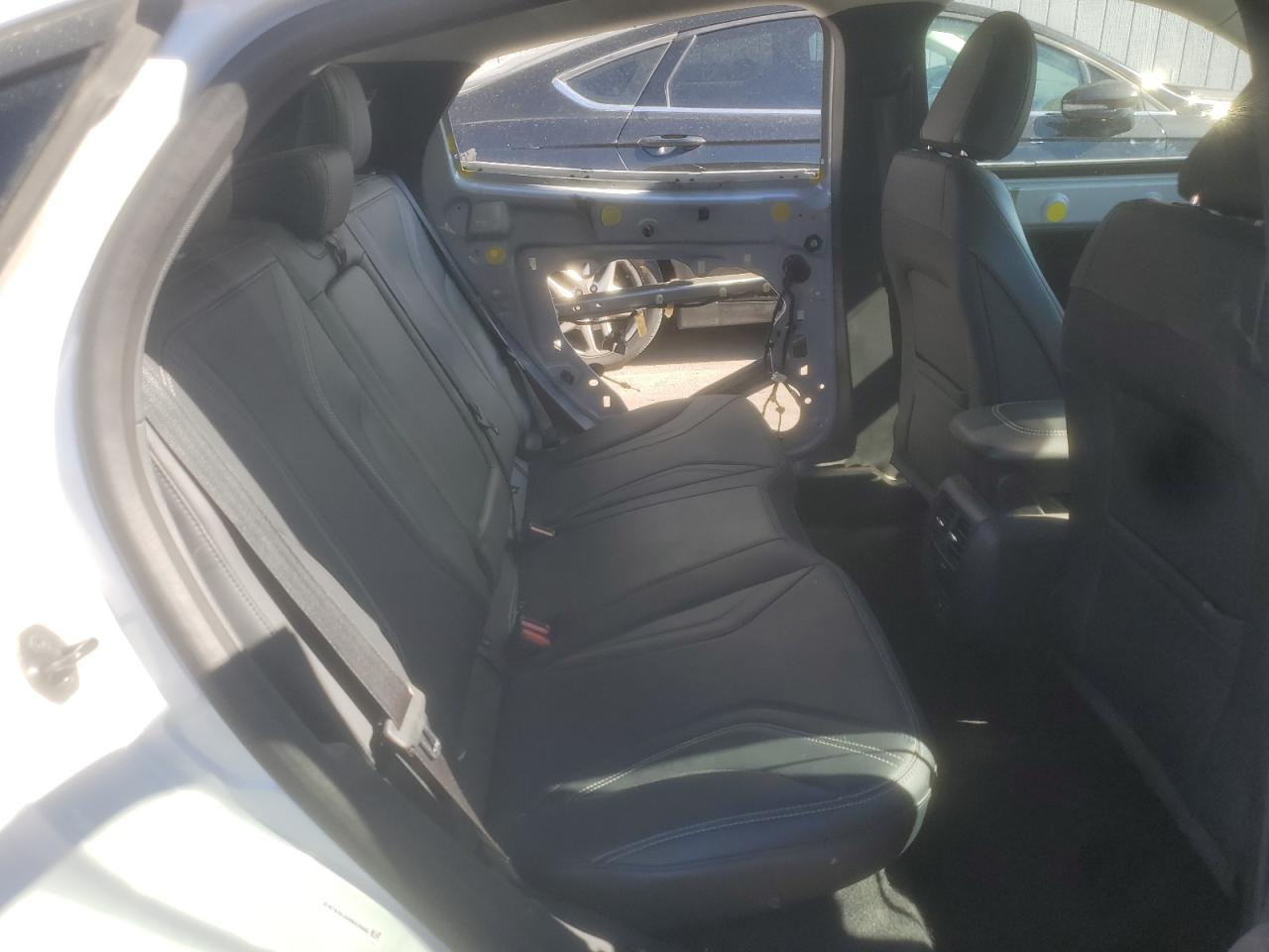 FORD MUSTANG PREMIUM