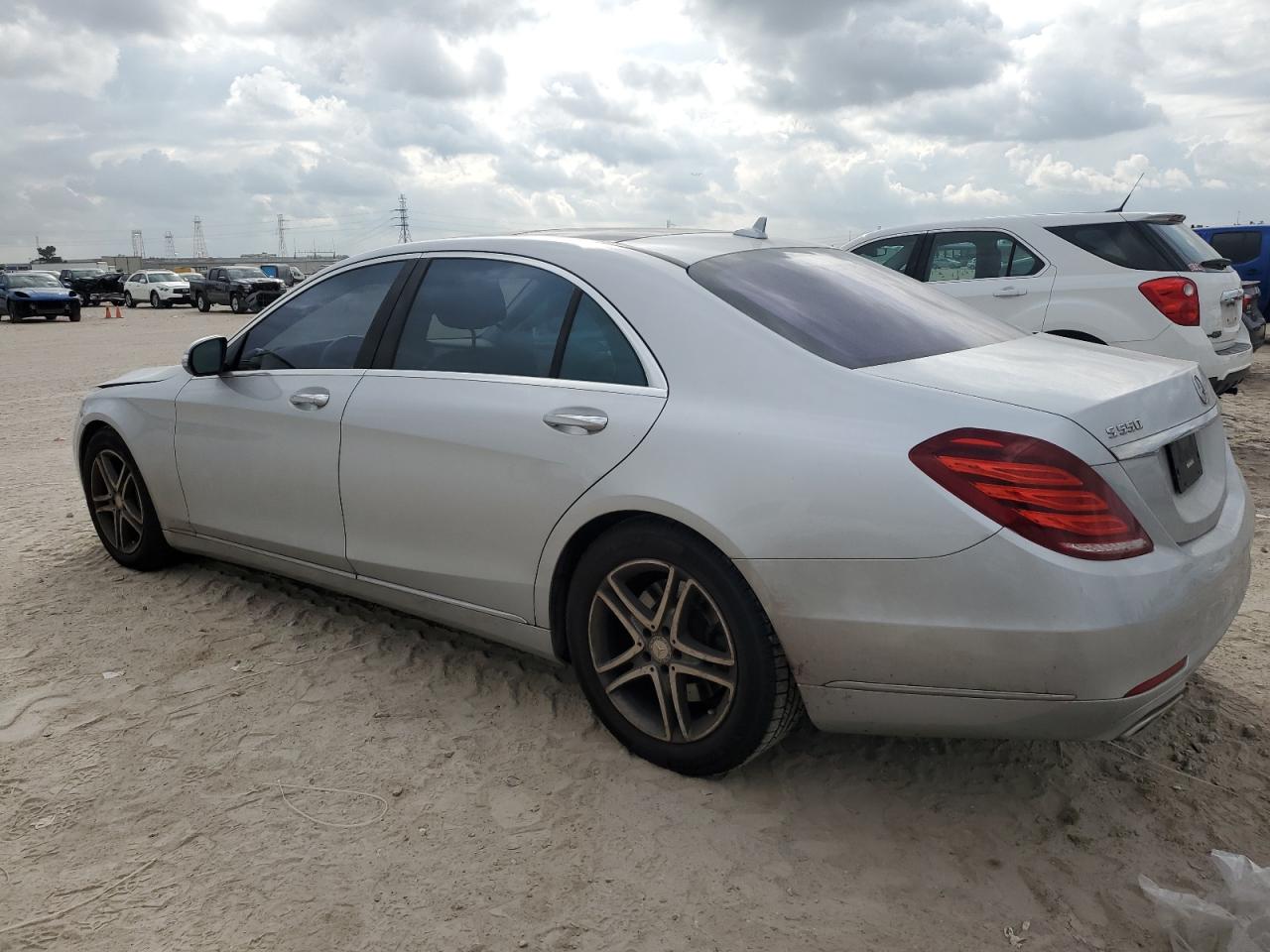 MERCEDES-BENZ S-CLASS 550