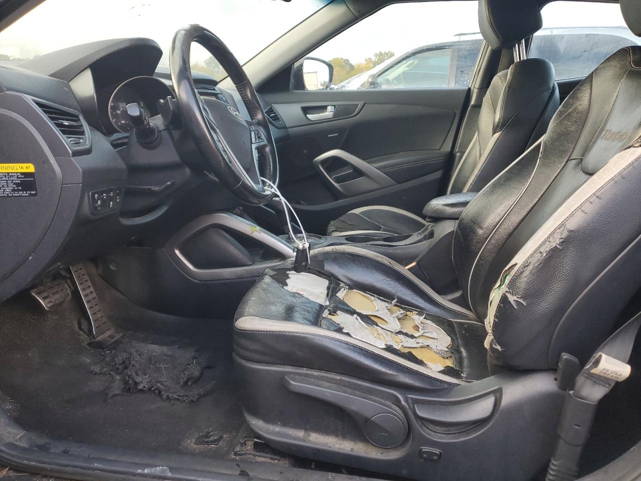 HYUNDAI VELOSTER TURBO