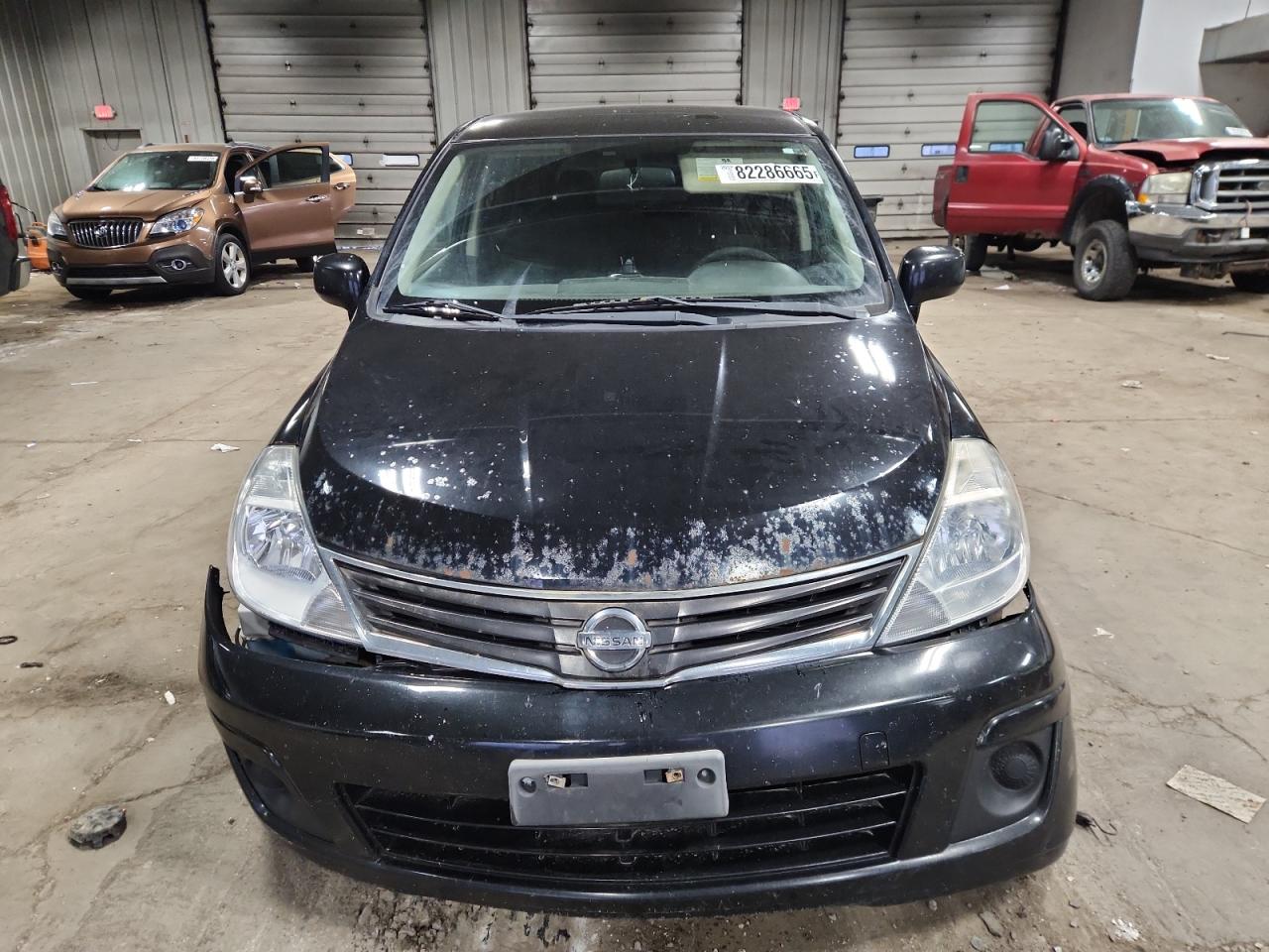 NISSAN VERSA S