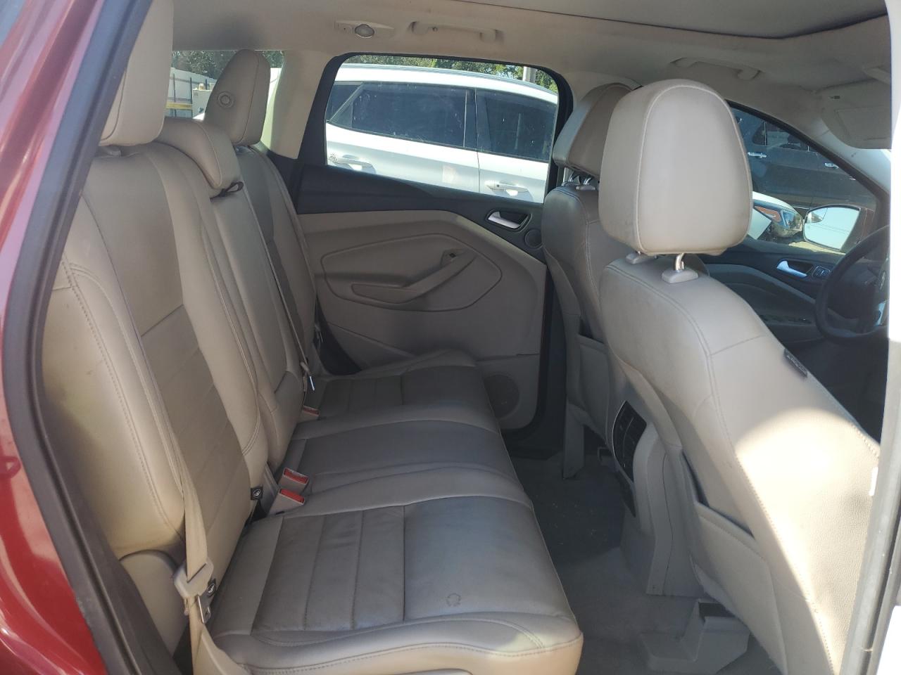 FORD ESCAPE TITANIUM