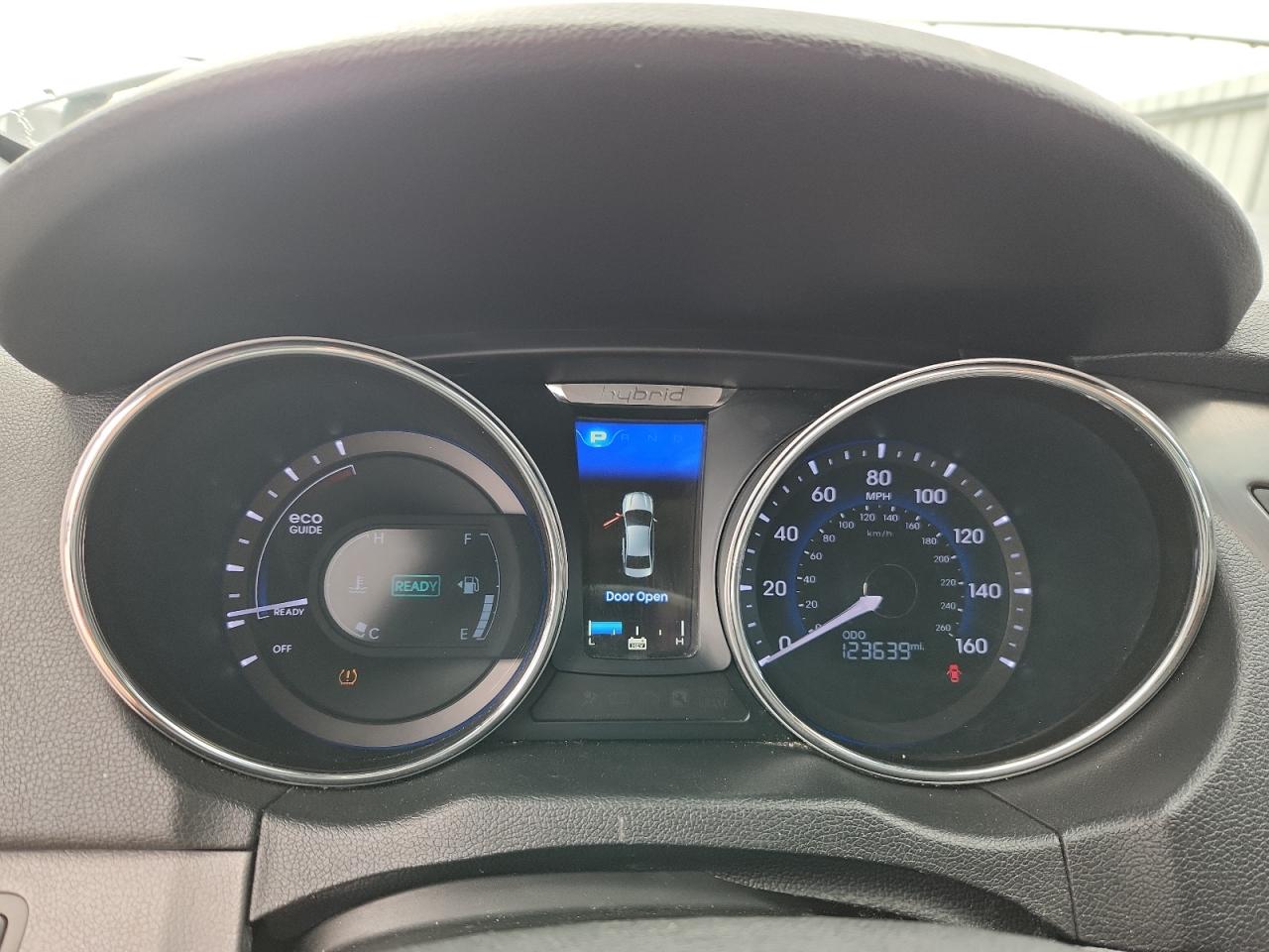 HYUNDAI SONATA HYBRID