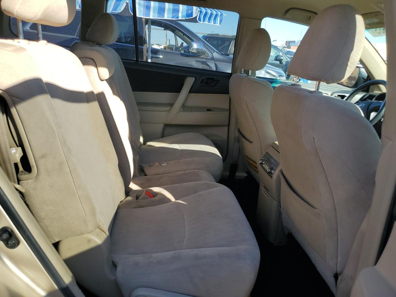 TOYOTA HIGHLANDER BASE