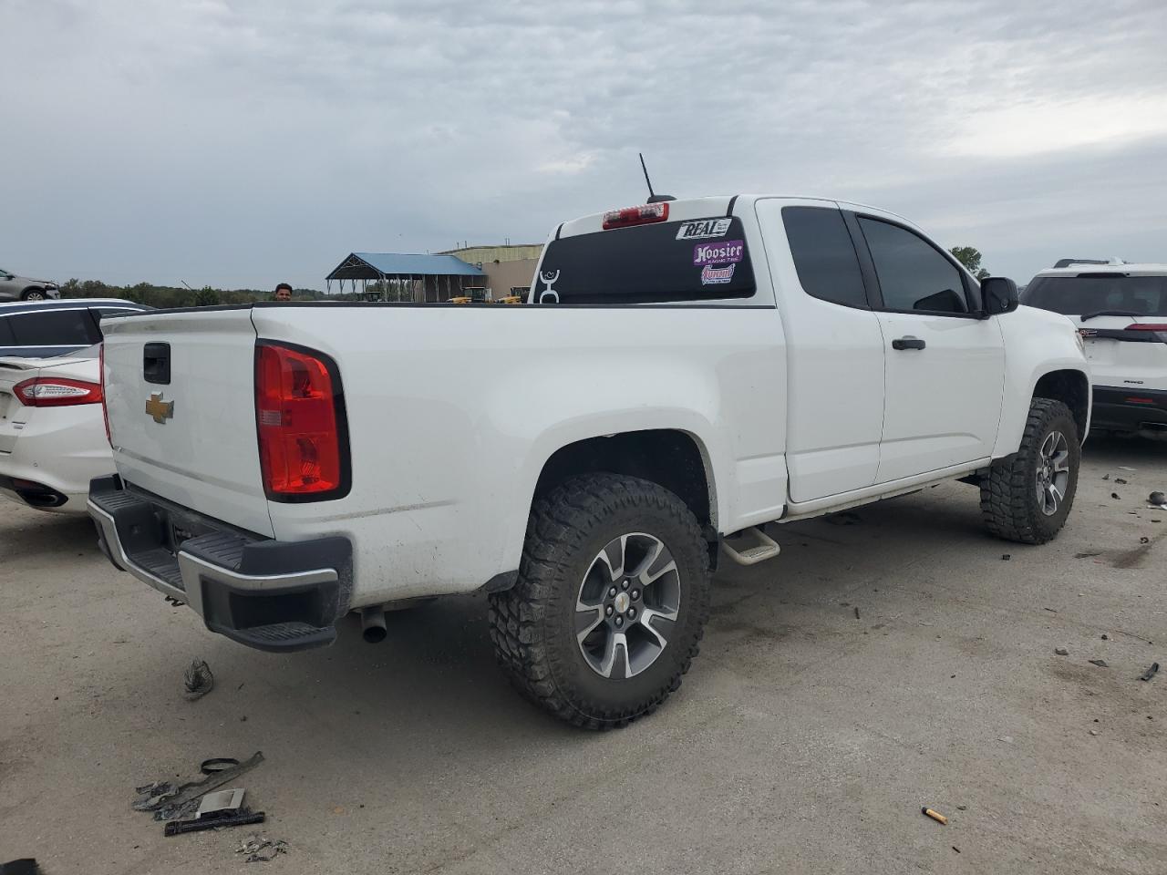 CHEVROLET COLORADO