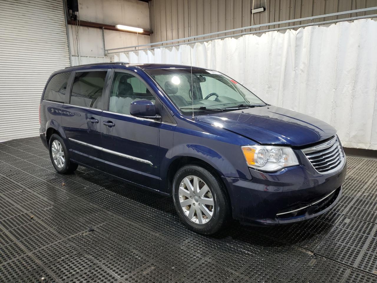 CHRYSLER TOWN & COUNTRY TOURING