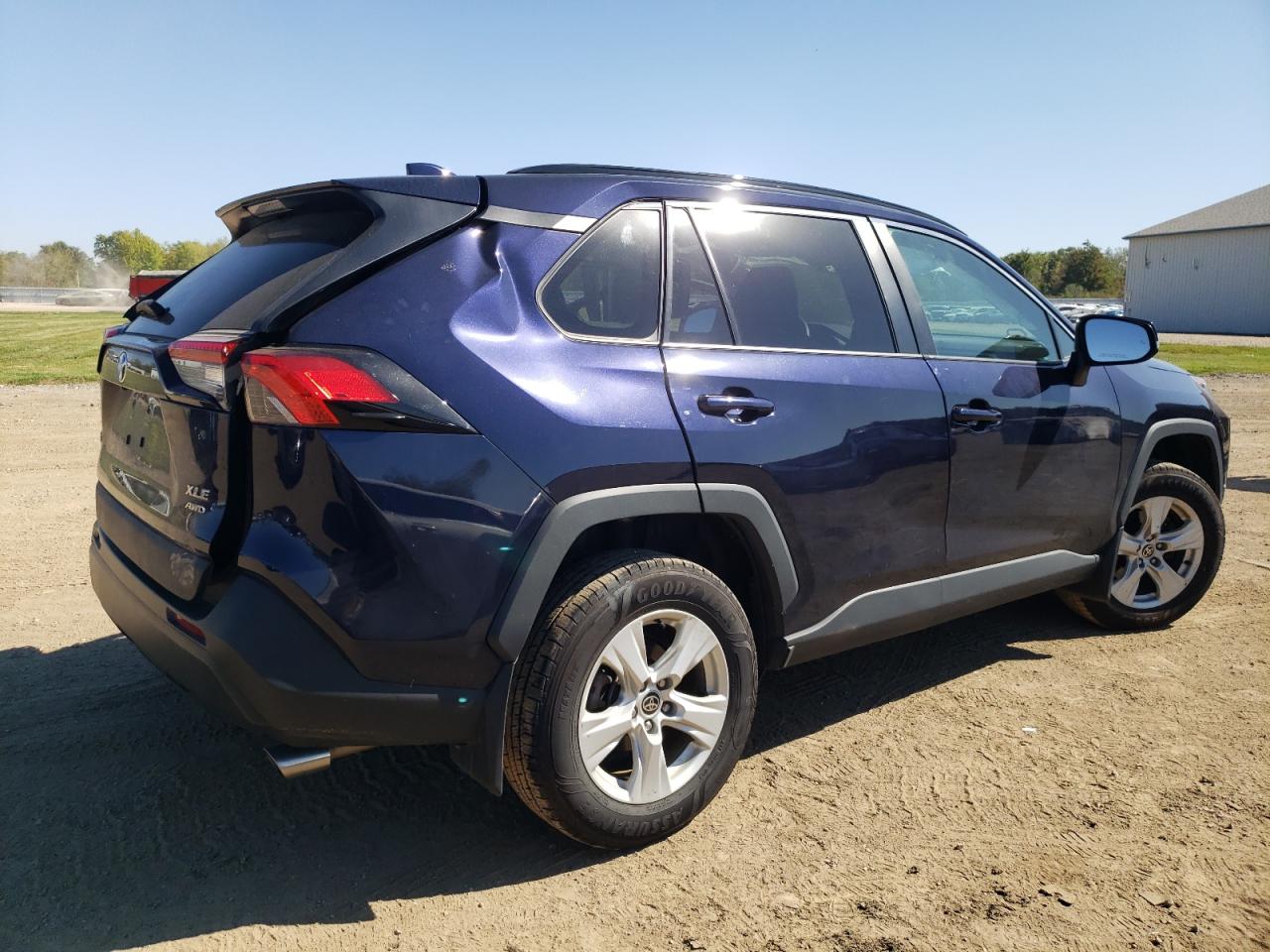 TOYOTA RAV4 XLE
