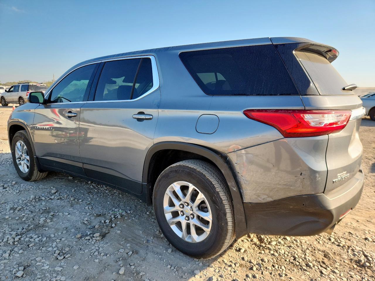 CHEVROLET TRAVERSE LS