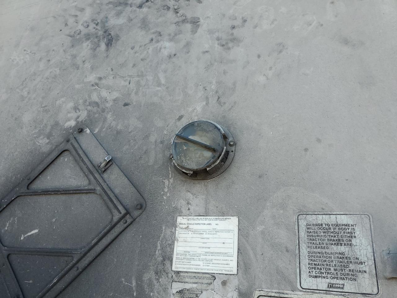 Lot #3270916457 1998 TRAIL KING END DUMP TRAILER