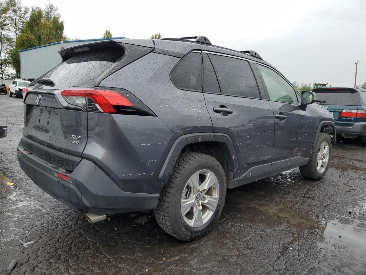 TOYOTA RAV4 XLE