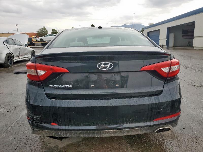 2015 HYUNDAI SONATA SE 5NPE24AF3FH244635