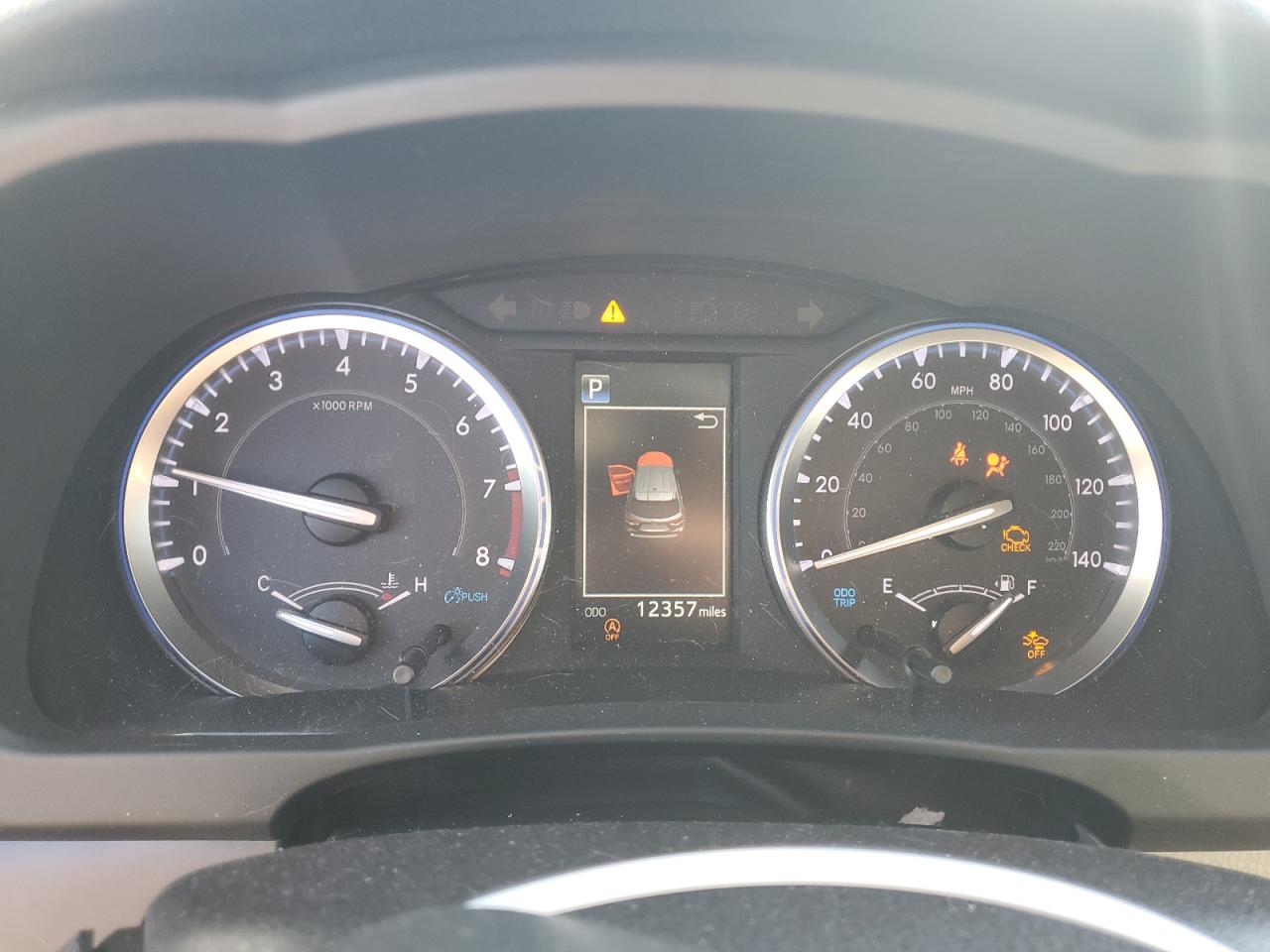 TOYOTA HIGHLANDER SE