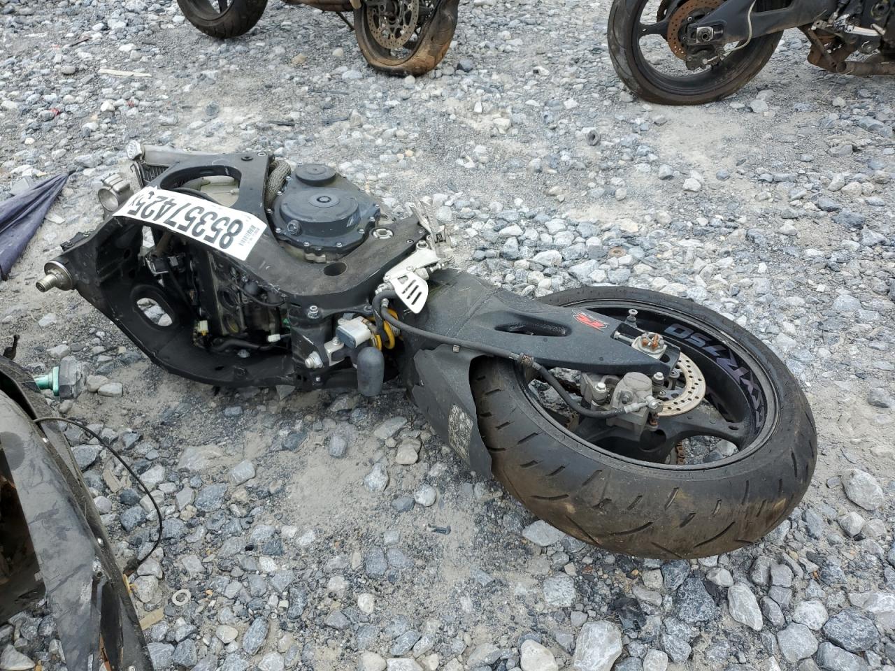 Lot #3305400312 2005 SUZUKI GSX-R600 K