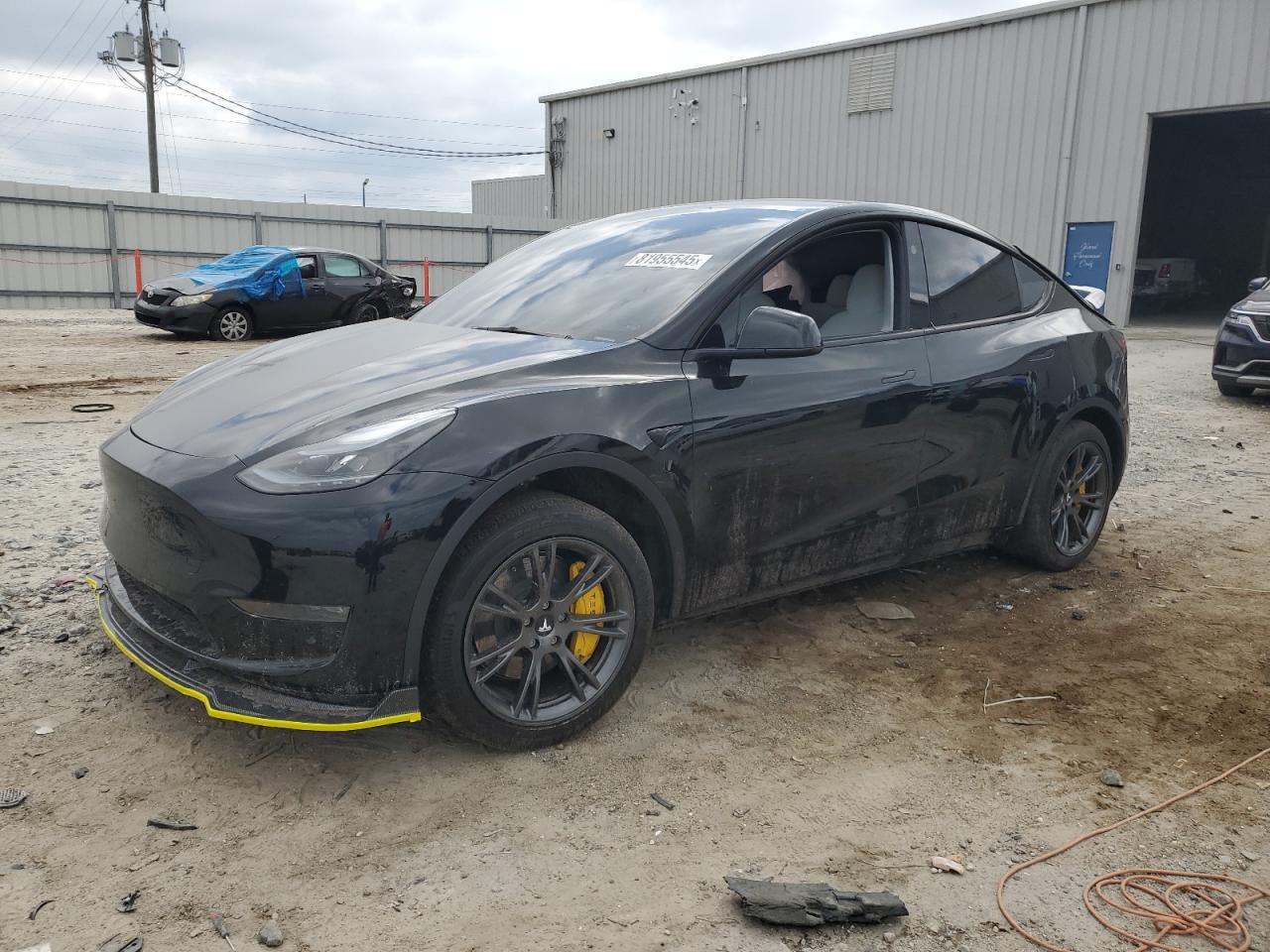 TESLA MODEL Y