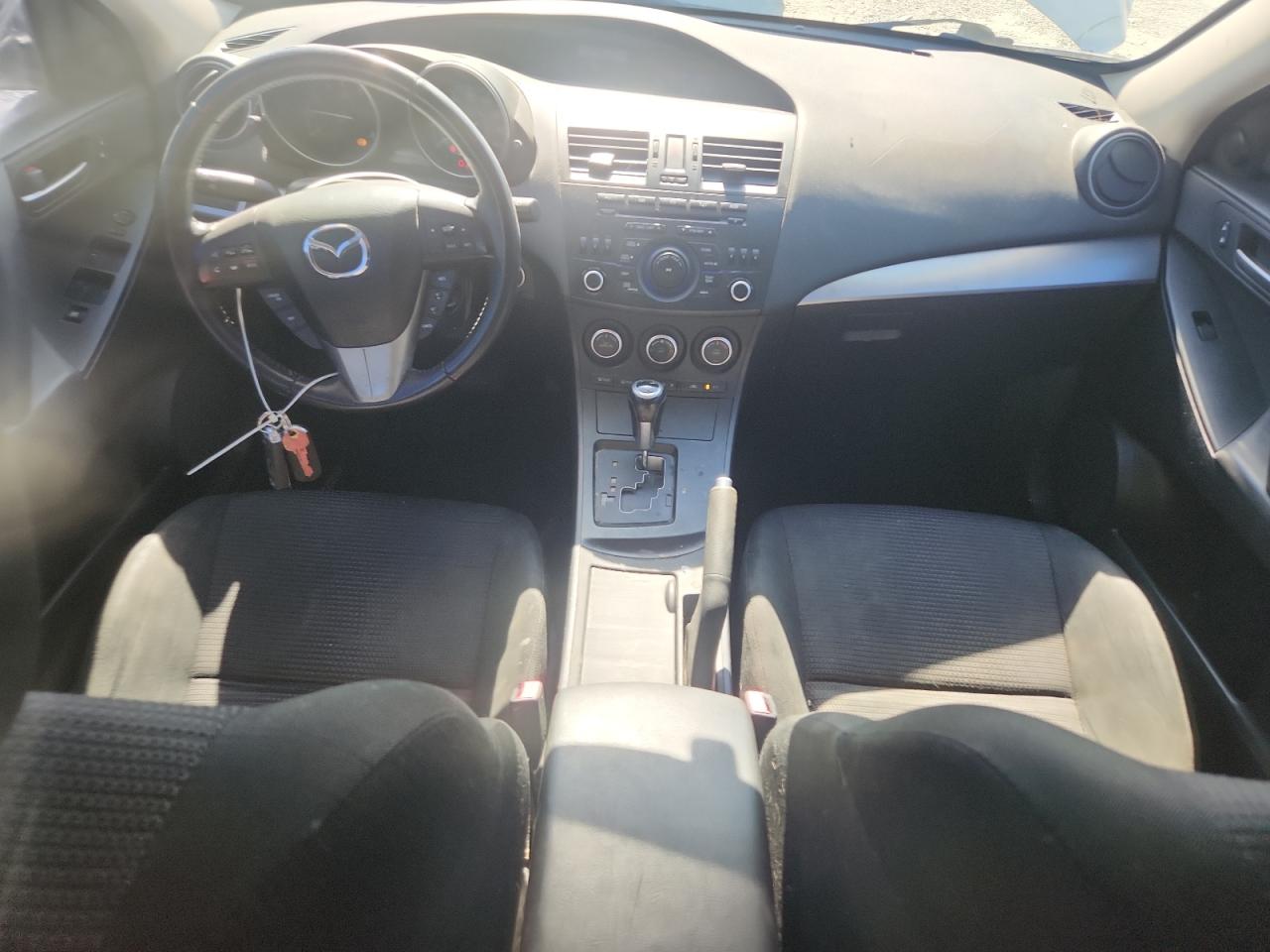 MAZDA 3 I