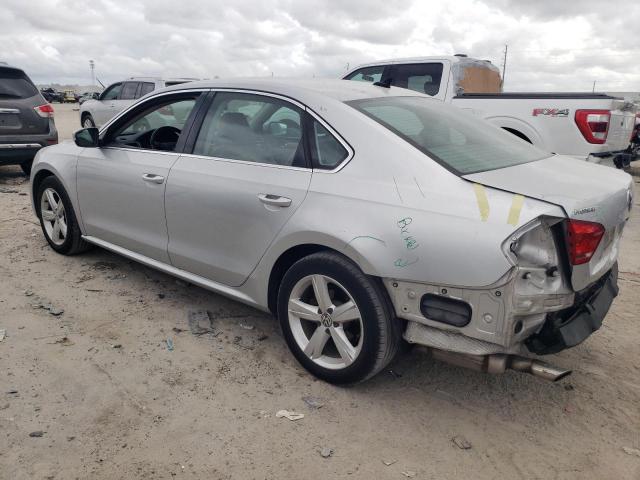 2015 VOLKSWAGEN PASSAT SE 1VWBS7A34FC021619