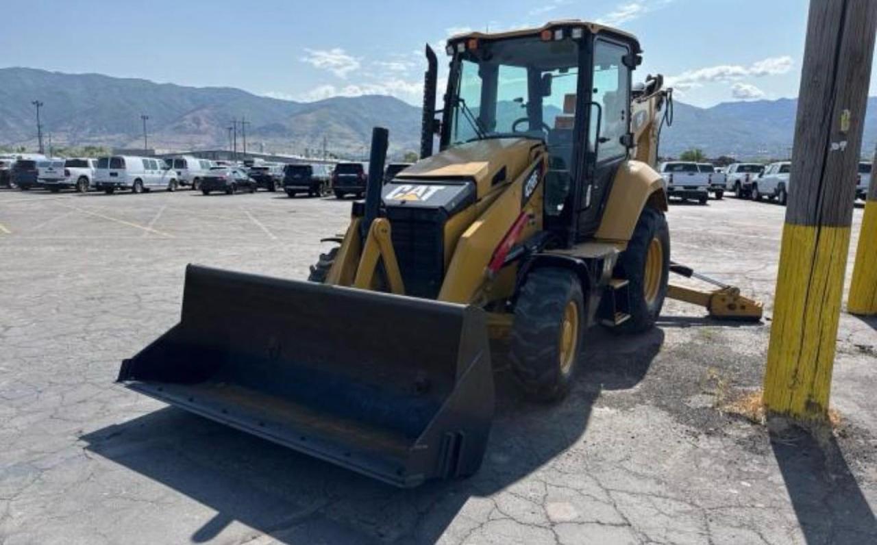 Lot #3278812611 2019 CAT 420F2