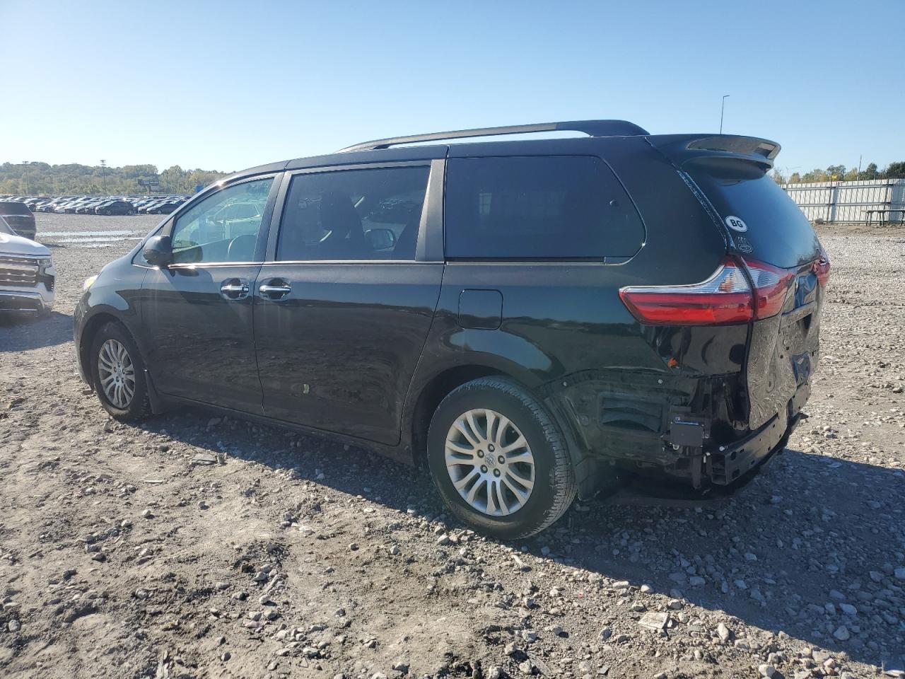 TOYOTA SIENNA XLE